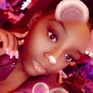 Meet your Posher, Kiana